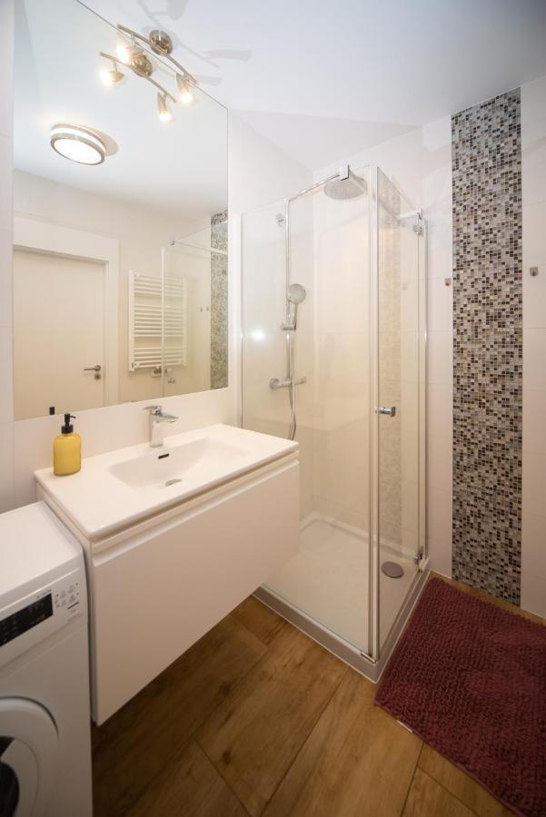 Maya'S Flats & Resorts 74 - Swietej Barbary Gdańsk Extérieur photo